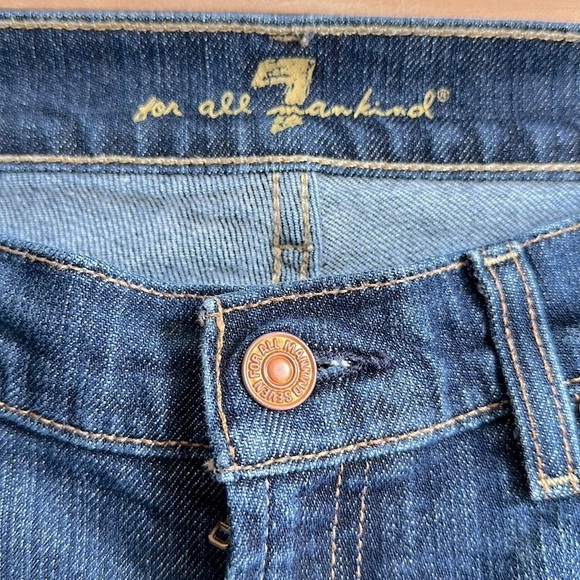 7 For All Mankind low rise bootcut jeans in women’s 30 waist - Picture 3 of 13